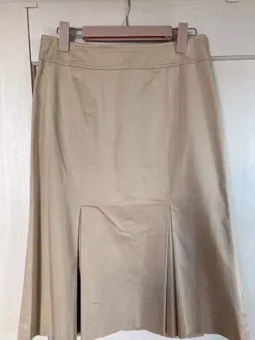 a v ien ne 베이지 플레어 스커트 M 사이즈