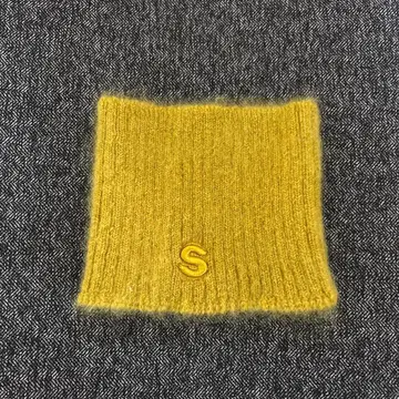 sacai 24-0884S 머스타드 넥워머