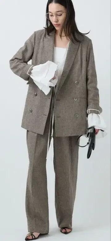 [ 1회 착용 택 보관 있음 ] Chaos 퍼 노옴 자켓