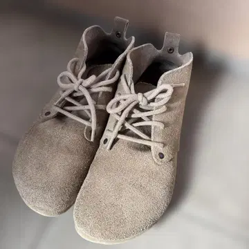 버켄스탁 베이지 스웨이드 레이스업 신발 37