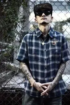 nine microphones 반팔 셔츠