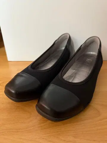 새상품급 fit fit 발수 펌프스 22.5cm