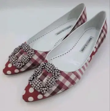 마놀로 블라닉 빨간색과 화이트 깅엄 체크 새상품급