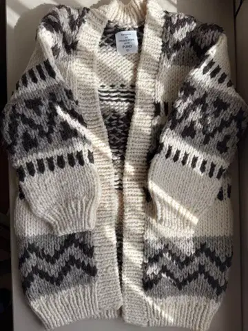 기하학 패턴 니트 가디건