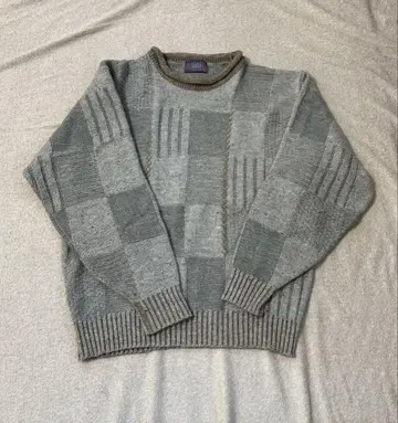 빈티지 니트 staffa byNAIGAI 디자인 스웨터 그레이