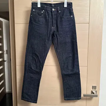 A.P.C 아페쎄 프티 스탠다드 26인치