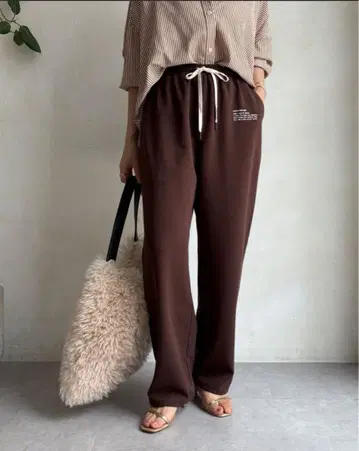 Anna Kerry 안나케리 미니 로고 트랙 팬츠