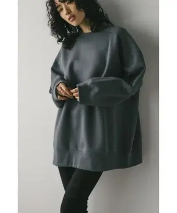 넥 디자인 종이상자 맨투맨