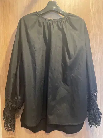 bow.a BOUQUET 블라우스 블랙