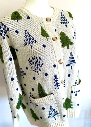 새상품 이마고 아이보리 니트 가디건 전나무 무늬