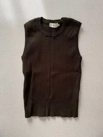 BEAMS HEART 슬리브리스 상의 카키 니트 리브