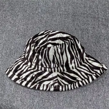 제브라 패턴 버킷햇