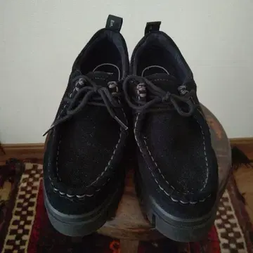 샵 채널/부솔라 소가죽 절개 디자인 통굽 왈라비 신발 24.0cm