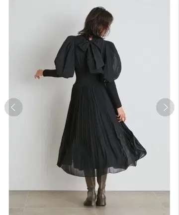 SNIDEL 리브 도킹 쉬폰 플리츠 원피스