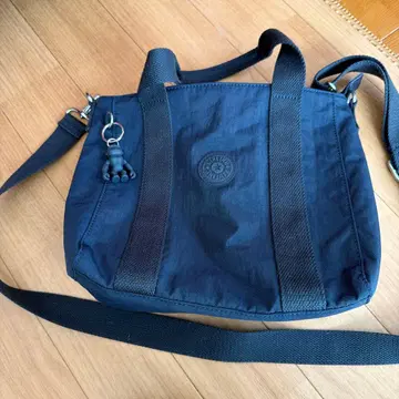 Kipling 네이비 숄더백