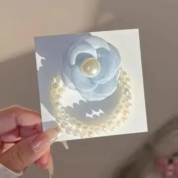 스카이블루 꽃 모티브 머리끈