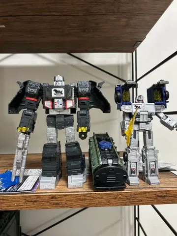 트랜스포머 고질라 메가트론 키류 옵티머스