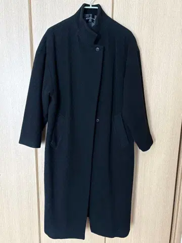 mizuiro ind 울 블렌드 스탠드 카라 코트 블랙