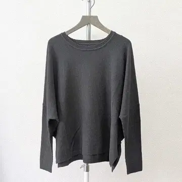 PLUS OTO.HA 플러스오토하 돌먼 니트 루즈 실루엣 블랙