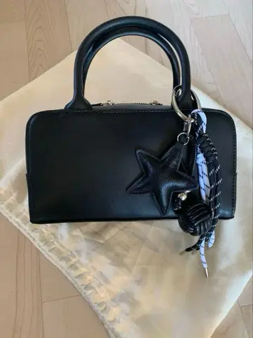 스퀘어 보스턴 백 BEAUTY&YOUTH 참 포함