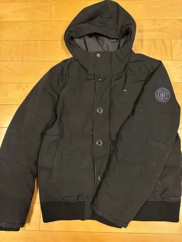 타미힐피거 후드 부착 다운 자켓 블랙