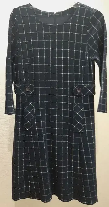 네이비 체크 무늬 7부 소매 원피스