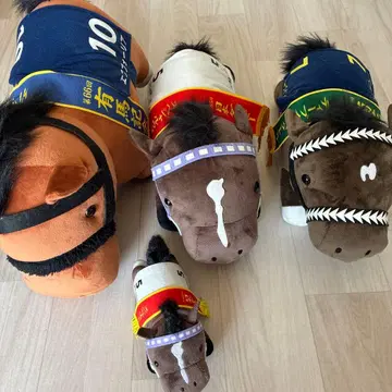 경마풍 말 봉제 인형 4체 세트