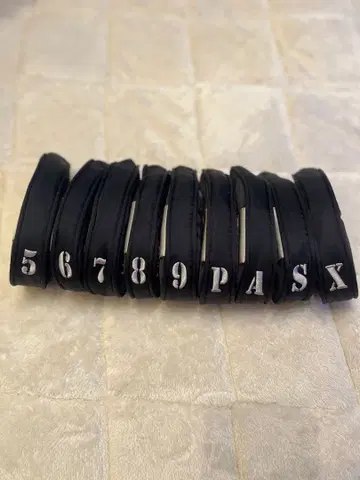 BRIEFING 아이언용 골프헤드커버 블랙 실버 9개 세트