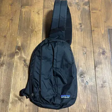 Patagonia 블랙 바디백