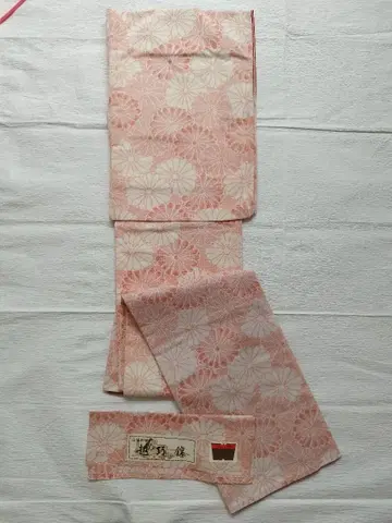 니시진 별직 기모노 화이트 베이스에 국화 무늬