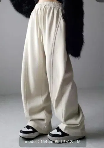 me+em select 커브 라인 사이드 턱 와이드 스웨트 팬츠 S