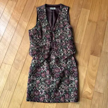 BERGE 레트로 꽃무늬 베스트와 스커트 셋업