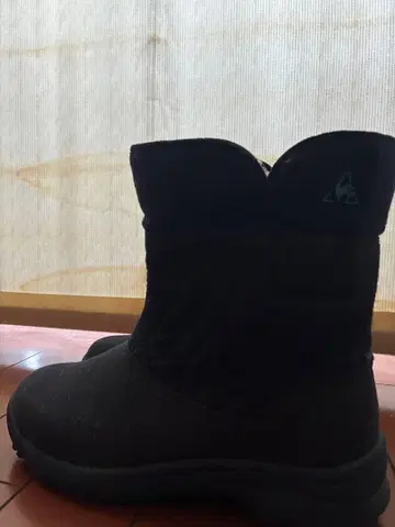 미사용 새상품 le coq sportif 네이비 숏부츠