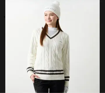 반델 아이보리 케이블 니트 스웨터