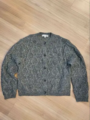 유니클로 이네스 드 라 프레상쥬 가디건