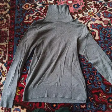 지치피 그레이 터틀넥