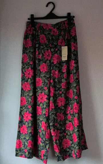 스튜디오 클립 꽃무늬 와이드 팬츠