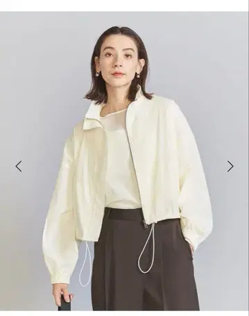 뷰티 앤 유스 나일론 블렌드 드로스트 숏 자켓