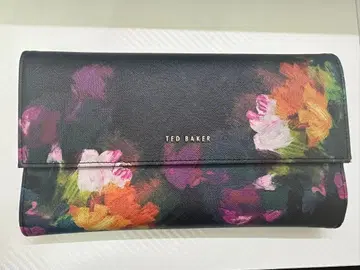 TED BAKER 꽃무늬 여권 케이스