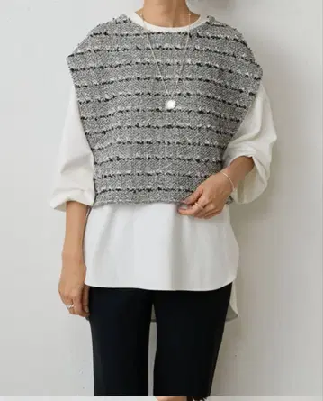 PAL 비어즐리 트위드 니트 판초