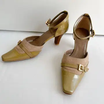 새상품급 NEO IMAGIO 베이지 앵클 스트랩 펌프스 23cm