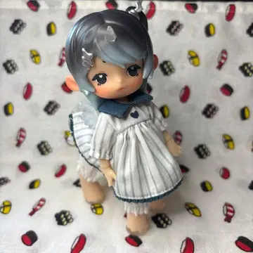 안티유 사족 인형