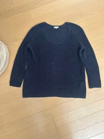 DEMYLEE 데밀리 블랙 긴팔 스웨터