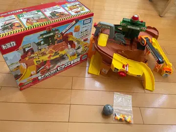 토미카 바위가 데구루루! 빅 공사장