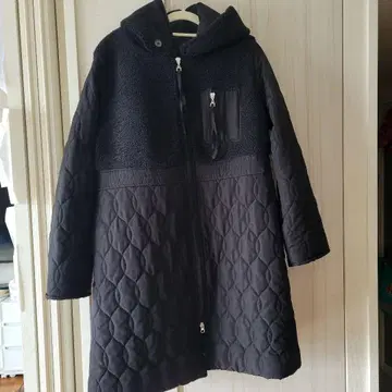 따뜻~ 후드 부착 블랙 퀼팅 자켓