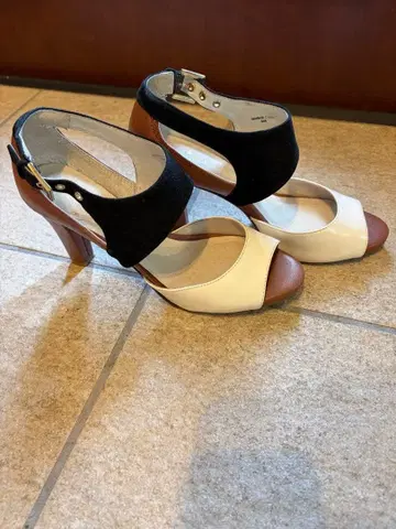 오픈토 샌들 블랙과 화이트의 콤비네이션