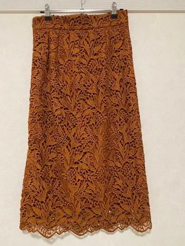 EMMEL REFINES 브라운 레이스 타이트 스커트