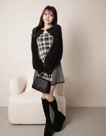 [ 미개봉 새상품 ] 페더 체크 앙상블 원피스 LIP SERVICE