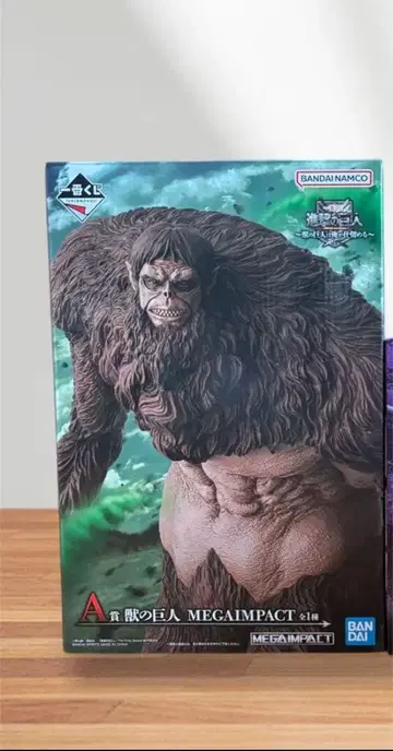 진격의 거인 제일복권 짐승의 거인