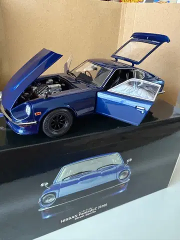 교쇼 1/18 닛산 페어레이디 Z S30 스트릿 스포츠